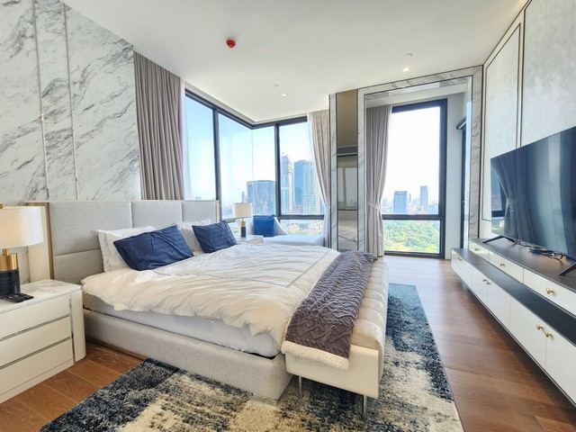 Muniq Langsuan Unit for Rent and Sale – Excellent Condition, Barely Affected by the Earthquake รูปที่ 1
