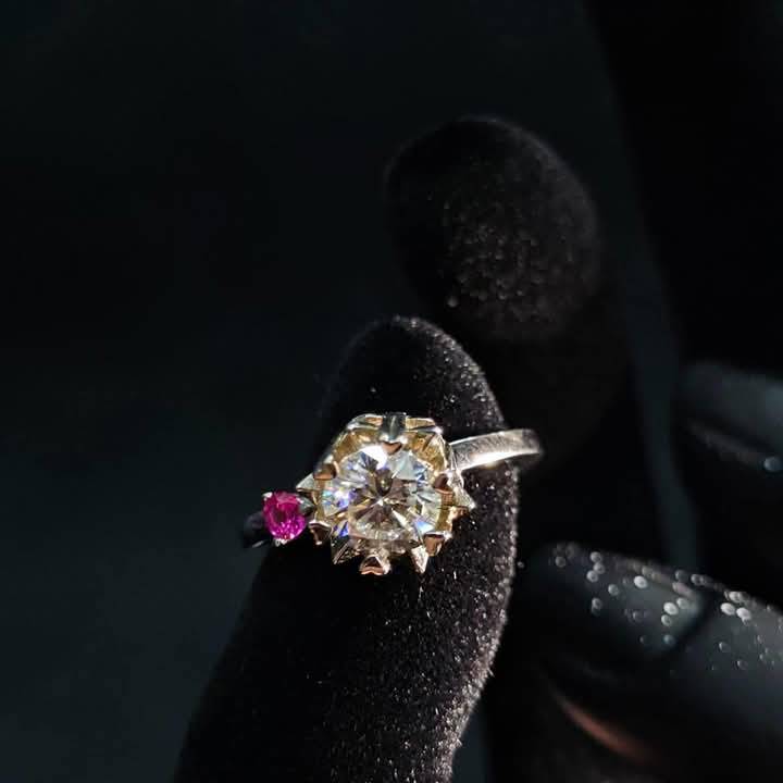 เเหวนเพชร ขึ้นตัวเรือน สั่งทำในเเบบที่ใจชอบ ราคาสบายกระเป๋า - ปุอามี่ Diamond Lap Rama2 (083-2469526) รูปที่ 1