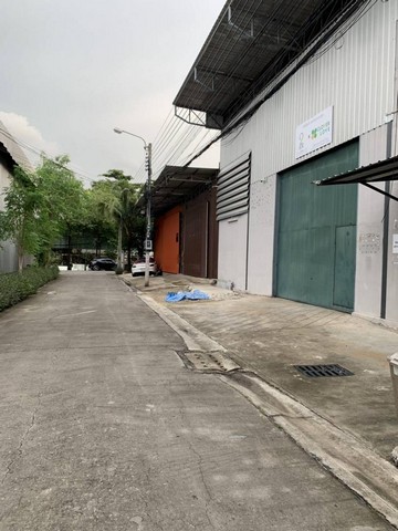 ให้เช่าโกดัง พร้อมออฟฟิศ ขนาด 400 ตรม. ลาดพร้าว 101 โยธินพัฒนา 3 ใกล้ห้าง CDC รูปที่ 1