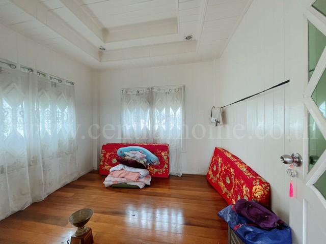 บ้านเดี่ยว 2 ชั้น ซอยบ่อนไก่ 4 สัตหีบ - ชลบุรี ใกล้ทะเล กลางอำเภอสัตหีบ รูปที่ 1
