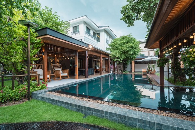 ขายบ้านเดี่ยว3ชั้น11นอนย่านรามอินทราวัชรพลเลียบด่วนสุขาภิบาล5พร้อมสระว่ายน้ำพร้อมอยู่ รูปที่ 1