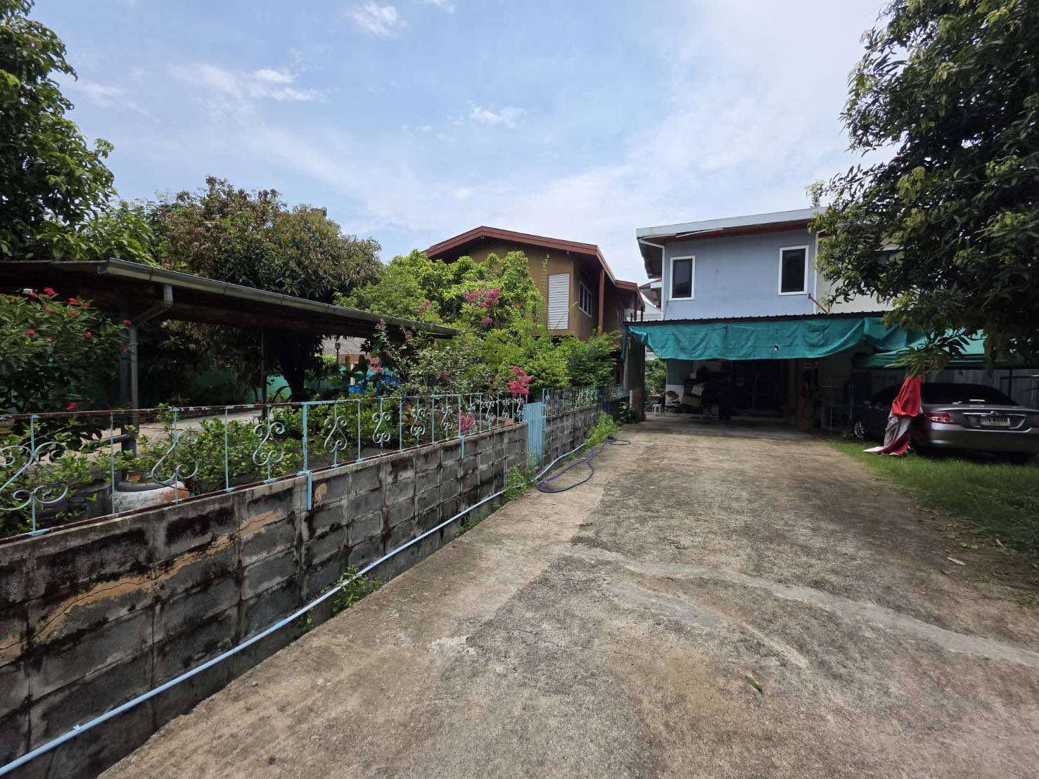 ราคาสุดพิศษ!! บ้านเดี่ยว 2 ชั้นพร้อมที่ดิน 109 ตร.ว. ทำเลทอง ซ.รัชดาภิเษก 23 ใกล้รถไฟฟ้า 2 นาที ใกล้เดอะมอลล์ ตลาดฯ รูปที่ 1