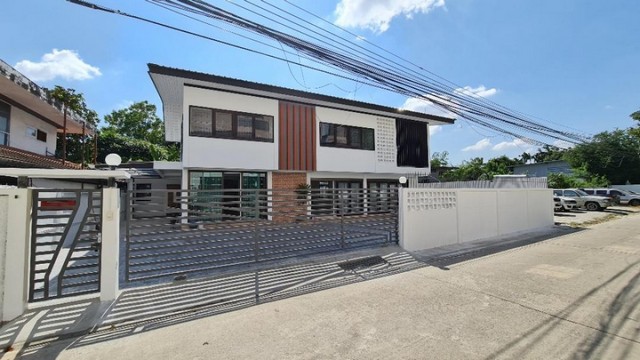 ให้เช่าบ้านเดี่ยว2ชั้น4นอนย่านโชคชัย4 ลาดพร้าววังหิน เสนานิคม ใกล้เลียบด่วน รูปที่ 1