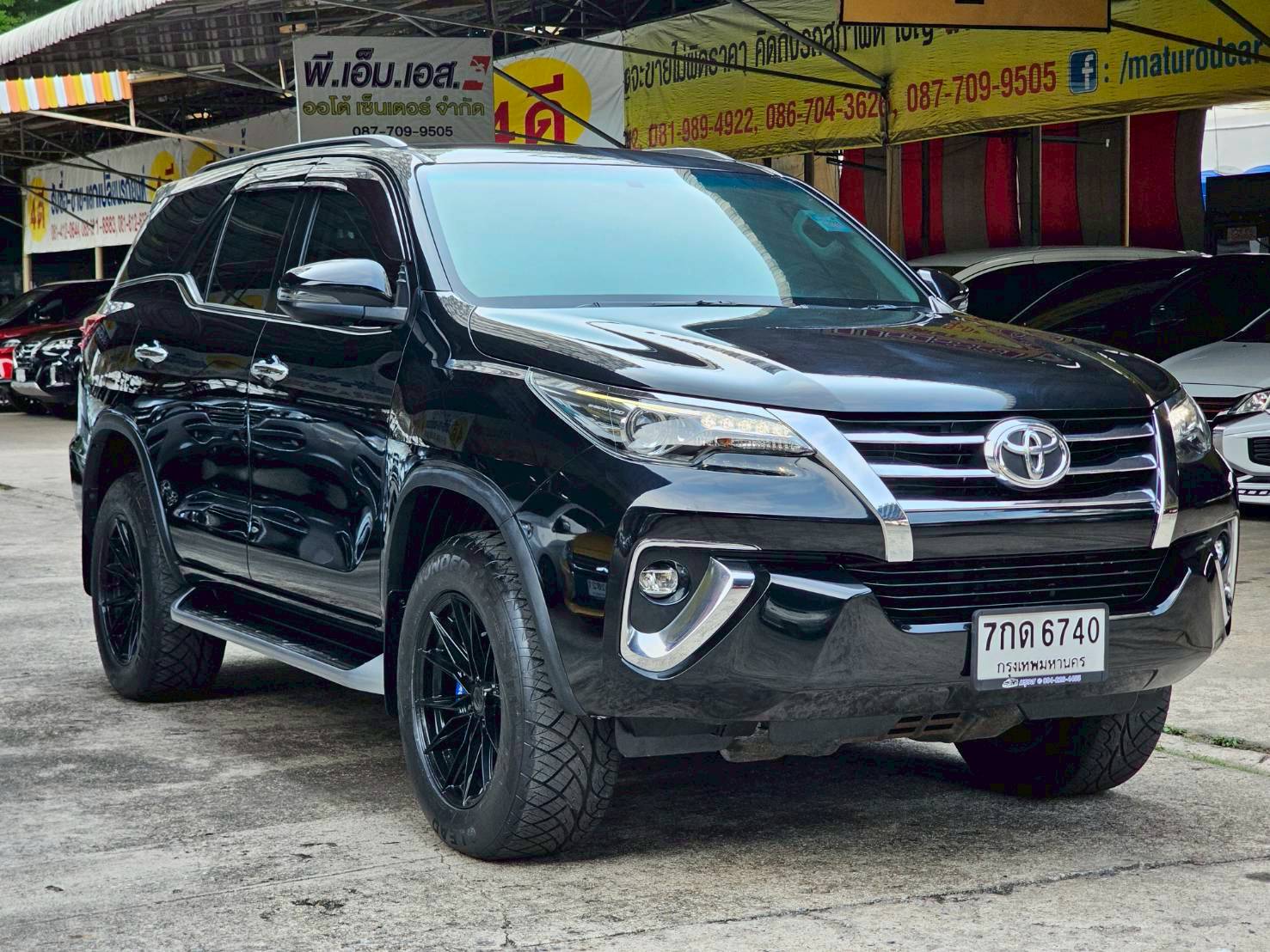 TOYOTA FORTUNER 2.4 V ปี 18 AT รูปที่ 1