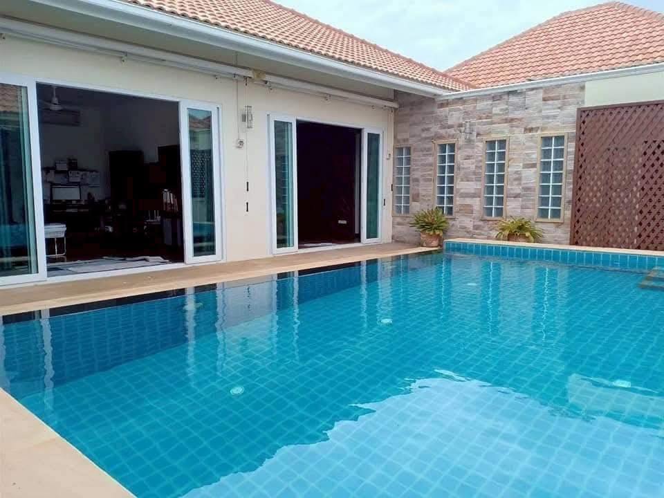 ให้เช่า(FOR RENT) บ้านหรูสุดคลาสสิคพร้อมสระว่ายน้ำ หมู่บ้านสินทวี บ้านฉาง ระยอง รูปที่ 1