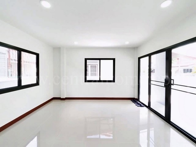 P1 บ้านเดี่ยว หมู่บ้าน มาลีรมย์ 5 รังสิต คลองหลวง 6 ราคาถูก รูปที่ 1