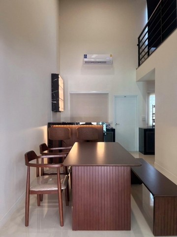 ให้เช่าทาวน์โฮม 3 ชั้น ม.Altitude Kraf Bangna ตกแต่งพร้อมเฟอร์ฯ รูปที่ 1