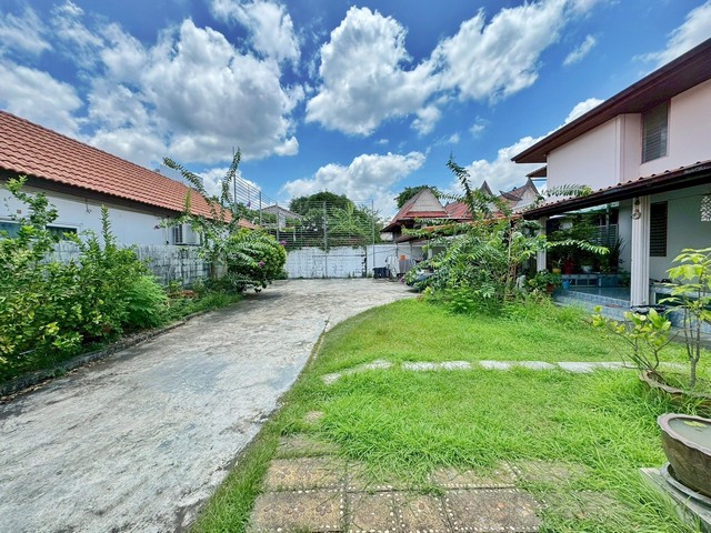บ้านเดี่ยว ใกล้ MRT กระทรวงสาธารณสุข 140 ตร.วา ติวานนท์ 3 (พิชยนันท์ 9) เพียง 750 เมตร ทำเลดี เหมาะทำออฟฟิศ ศูนย์ดูแลผู้ รูปที่ 1