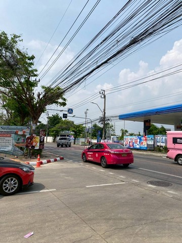 ขายขาดทุน! บ้านเดี่ยว 2 ชั้น ม.ชวนชื่น เพชรเกษม81 ซ.4 52 ตร.วา ทำเลดี ใกล้ห้าง รพ. รูปที่ 1