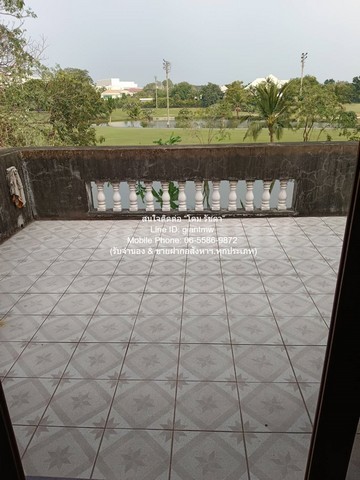 บ้าน ขายบ้านหรู 2 ชั้น (ตามสภาพ) พร้อมที่ดิน 336 ตร.ว. ติดทะเลสาบ และสนามกอล์ฟ ม.เมืองเอก รังสิต (ใกล้สนามบินดอนเมือง) ราคา 18.5 ล้านบาท 18500000 บาท. 4 ห้องนอน 0 Rai 3 งาน 36 ตร.ว. ไม่ไกลจาก มหาวิทยาลัยรังสิต และสนามกอล์ฟ 2 สนาม (เมืองเอก & วิสต้า)  รูปที่ 1