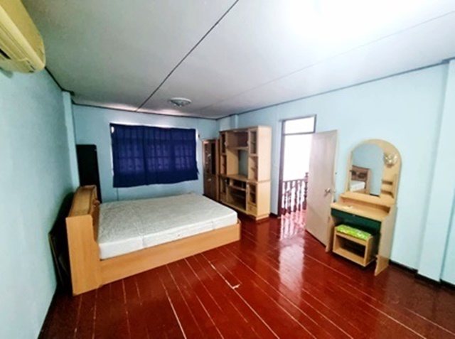 ย่านรัชดา ห้วยขวาง พร้อมเฟอร์ 4 นอน บ้านเดี่ยว 2 ชั้น 47 ตร.วา.207 ตร.ม.2 น้ำ 3 แอร์  รูปที่ 1