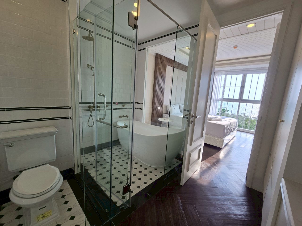 ขาย grand florida beachfront condo resort pattaya รูปที่ 1