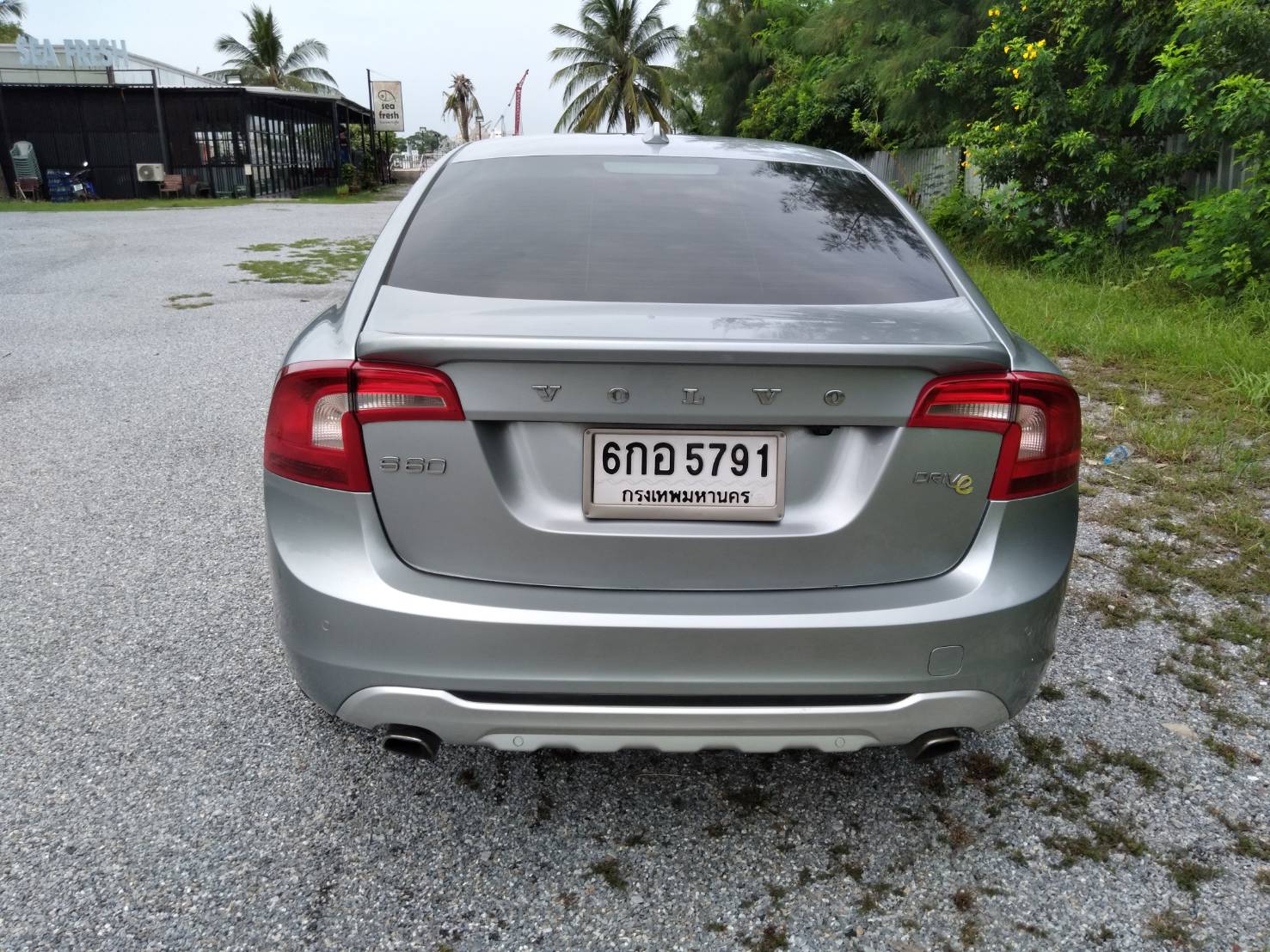 ขาย VOLVO S60 DRIVE S ปี 2012 สีขาว รูปที่ 1