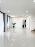 ขายบ้านเดี่ยวใกล้โรงเรียนอัสสัมชัญศรีราชา ชลบุรี ขายบ้านเดี่ยว2ชั้น ซอยหมอย้อย ตำบลสุรศักดิ์ ศรีราชา ชลบุรี บ้านเดี่ยว2ชั้นรีโนเวทใหม่