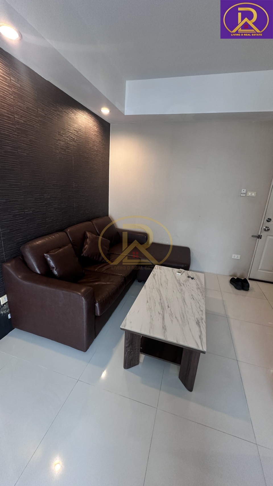 ให้เช่าคอนโดอมตะ เดอะกั๊ม คอนโด ตึก C (The Kump Condominium) ติดนิคมอุตสาหกรรมอมตะซิตี้ (ชลบุรี) ซอยทองหลาง ต.คลองตำหรู เมืองชลบุรี     รูปที่ 1
