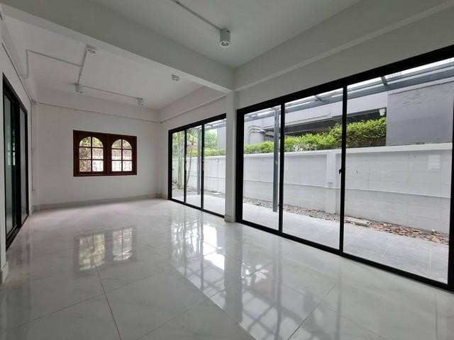 ให้เช่าบ้านเดี่ยว2ชั้นย่านโชคชัย4ลาดพร้าวใกล้MRTโชคชัย4ใกล้นาคนิวาส ลาดพร้าววังหิน เลียบด่วน รูปที่ 1