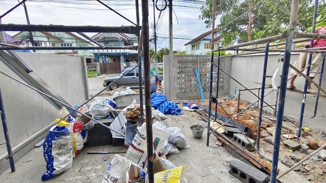 หมู่บ้านเคหะบ้านพอนภูเก็ต ทาวน์โฮมรีโนเวทใหม่ 22วา 3ห้องนอน 1ห้องน้ำ ใกล้โรบินสันถลาง รูปที่ 1
