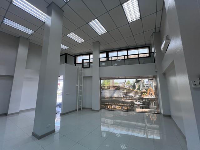 ให้เช่าอาคารสำนักงาน 3 ชั้น 470 ตรม. ถนนบรมราชชนนี เหมาะทำออฟฟิศ หรืออื่นๆ รูปที่ 1