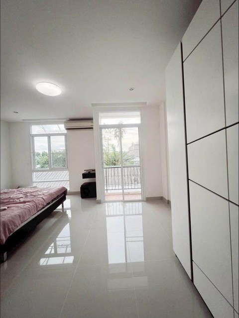 P662 ให้เช่าทาวน์โฮม หมู่บ้าน ศิรินโฮม ซอยลาดพร้าว101 หลังมุม Sirin Home Latphrao เดินทางสะดวก รูปที่ 1