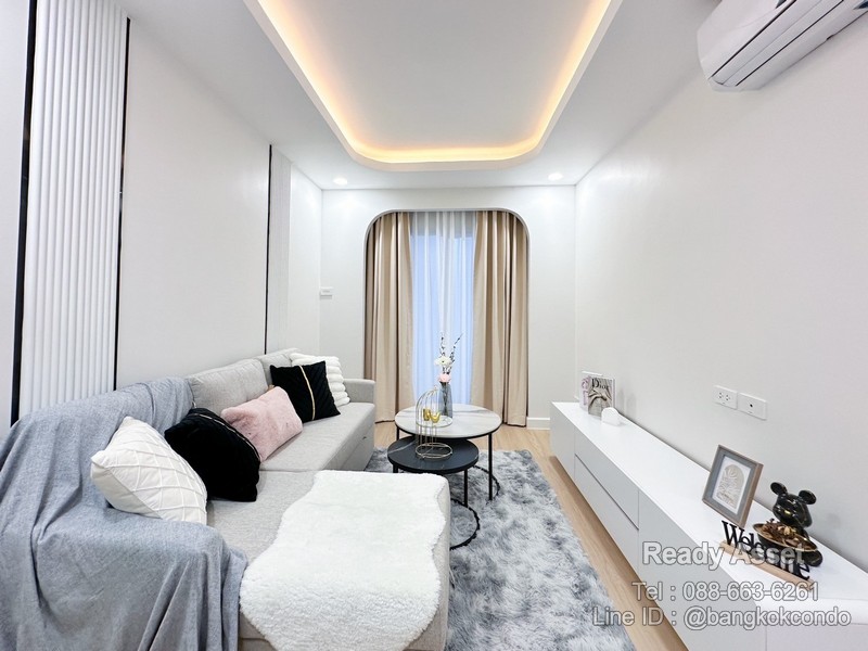 S68-01-004 ขายคอนโด รีโนเวทใหม่ทั้งห้อง ตกแต่งสวยน่าอยู่ ซิตี้โฮม รัชดา ปิ่นเกล้า ห้อง 42.09 ตรม มีเฟอร์นิเจอร์ครบ ครัวบิ้วอินให้ รูปที่ 1