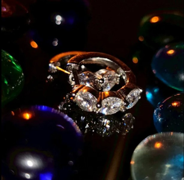 ต่างหูเพชร ดีไซน์โดดเด่น งานผีมือละเอียดประณีต - ปุอามี่ Diamond Lap Rama2 (083-2469526) รูปที่ 3
