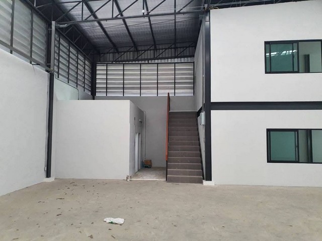 ให้เช่าโกดังอมตะนครชลบุรี ใกล้อมตะเฟส 1-2-3-4 ผังม่วงลาย พื้นที่โกดัง 500 ตรม. มีเหลือ2โรงงาน รูปที่ 1
