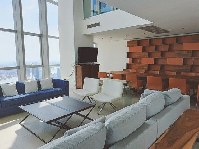 For Rent: Luxurious Duplex Condominium at The River Breathtaking River and City Views  3 Bedrooms, 4 Bathrooms รูปที่ 1