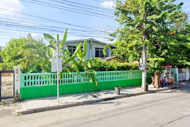 สิ่งอำนวยครบครัน  ARL บ้านทับช้าง 3.5 กม คฤหาสน์ 2 ชั้น 1ไร่  รร.นานาชาติแอสคอท 2.5 กม.3 นอน 3 น้ำ  ตลาดการเคหะกรุงเทพกรีฑา 1.1 กม.   รูปที่ 1