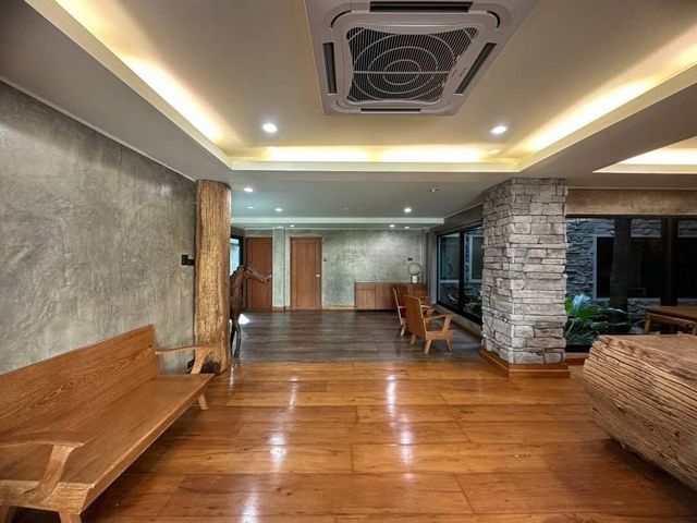 ขาย 50 ล้าน บ้าน 3 ชั้น 101 ตรว. #สไตล์ลอฟท์ #นิมมาน #ใจกลางนิมมาน #จัดสวนสวยกลางบ้าน #พร้อมเฟอร์นิเจอร์และเครื่องใช้ไฟฟ้า รูปที่ 1
