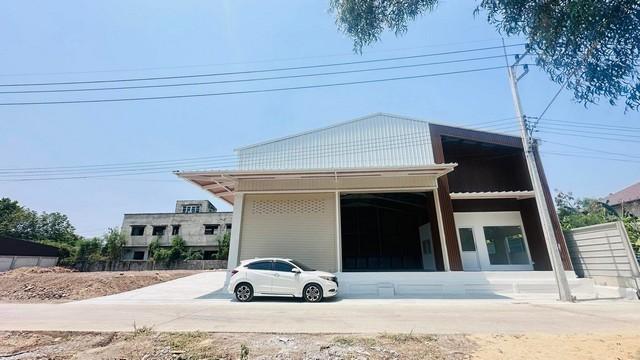 ให้เช่าโกดัง พร้อมที่ดิน 196 ตรว. ถ.ไสวประชาราษฎร์ 13 ลำลูกกาคลอง 4 ใกล้ตลาด AC คลองสี่  รูปที่ 1