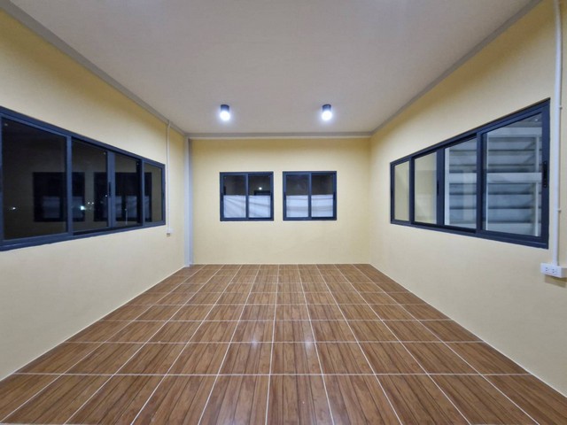 [ให้เช่า] โกดัง 2 หลัง สมุทรปราการ | 460-660 ตร.ม. | เริ่มต้น 52,900 บาท/เดือน รูปที่ 1