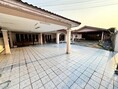 ให้เช่าบ้านเดี่ยว + โกดัง 186 ตรว. 560 ตรม. ถนนรามอินทรา ตรงข้ามแฟชั่นไอซ์แลนด์ เหมาะทำออฟฟิศหรืออยู่อาศัย *** จดทะเบียนได้ ต่อเติมได้