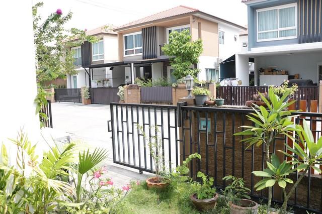 ขายบ้านเดี่ยว 2 ชั้น 64 ตรว. หลังมุม โครงการโกลเด้น วิลเลจ อ่อนนุช พัฒนาการ ซ.อ่อนนุช 65 รูปที่ 1