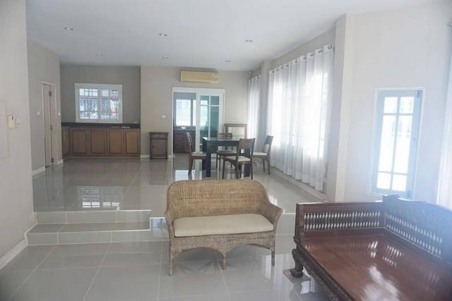 ให้เช่าบ้านเดี่ยว 2 ชั้น 220 ตรม. โครงการบ้านอัญชัญ ศรีนครินทร์ 51 ใกล้ซีคอนสแควร์ รูปที่ 1