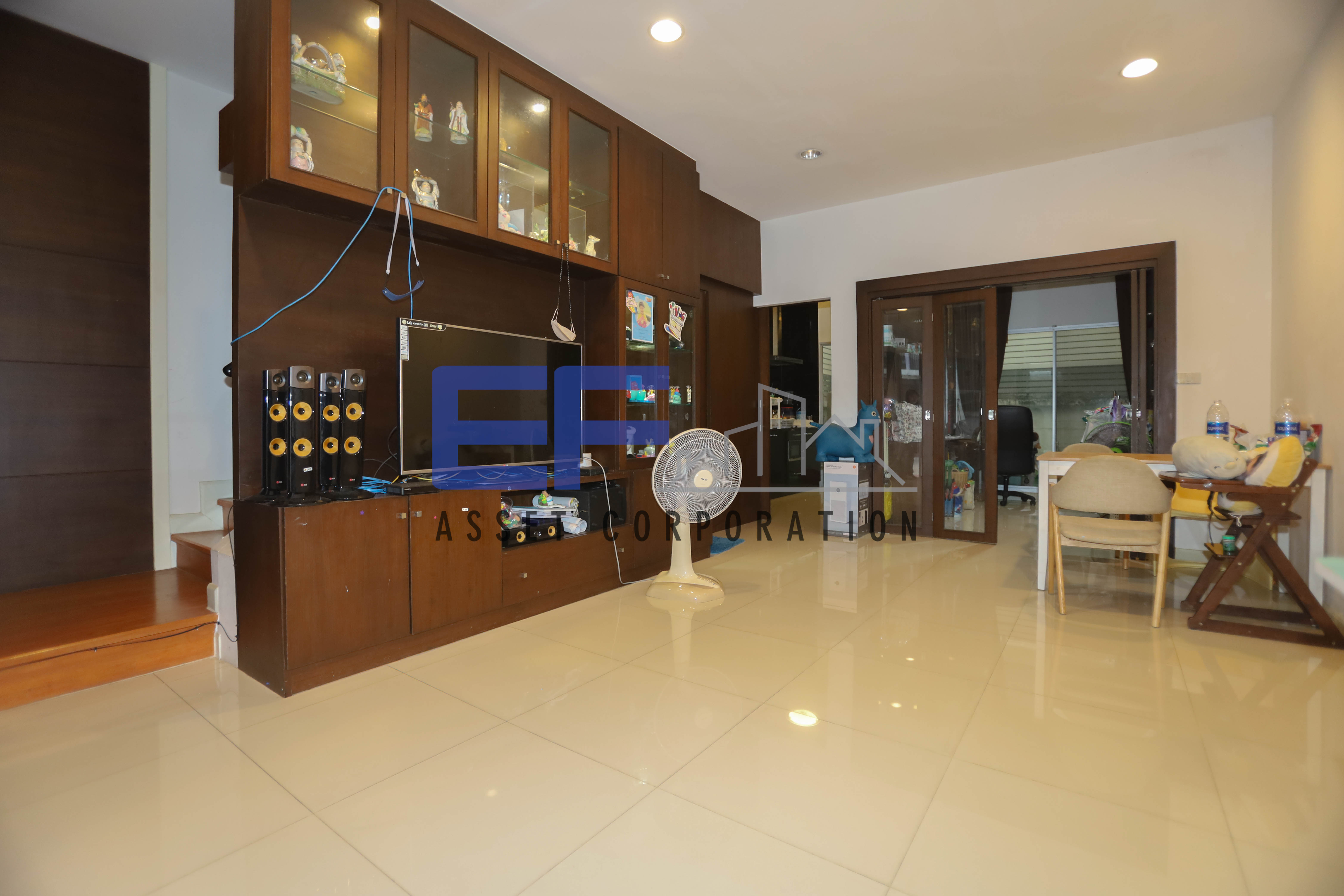 ขาย บ้านทาวน์โฮม3ชั้น วิสต้า ปาร์ค สาทร-ปิ่นเกล้า ติดถนนราชพฤกษ์ รูปที่ 1