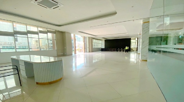 เหม่งจ๋าย ประชาอุทิศ รร.นานาชาติสิงคโปร์ 2. กม.อาคารพาณิชย์ 5 ชั้น+ ดาดฟ้า ตกแต่งใหม่ 1,500 ตร.ม.375 ตร.วา.ทำเลดีเยี่ยม    11 ห้อง 6 น้ำ รูปที่ 1