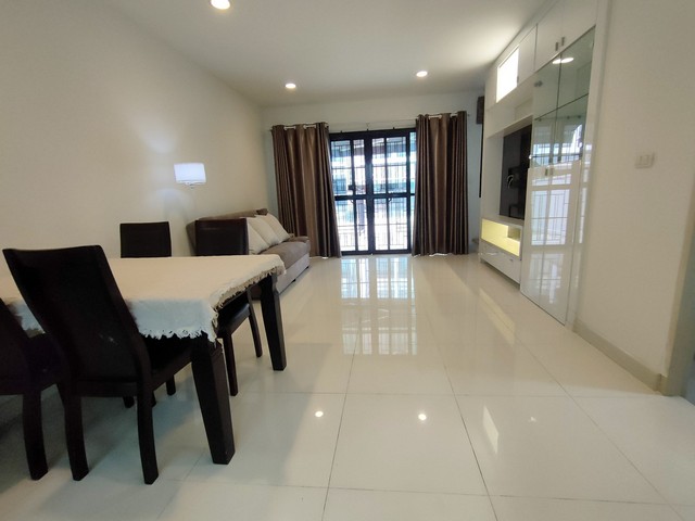 ขายและให้เช่าทฮ. 3 ชั้น ม.บ้านกลางเมือง พระราม 2-พุทธบูชา Built-in พร้อมอยู่ รูปที่ 1