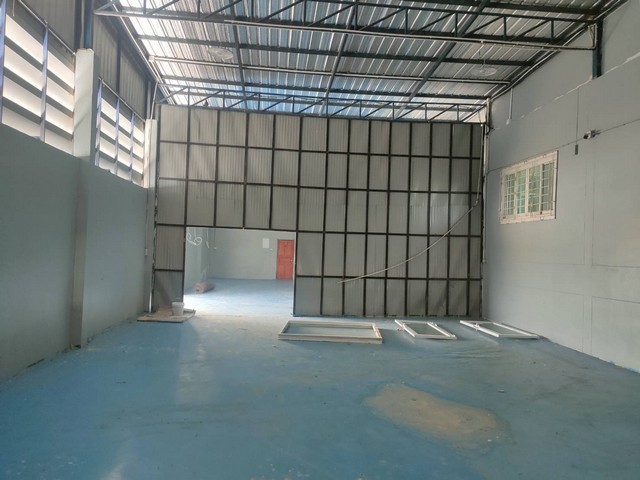 ขายด่วน บ้านพร้อมโกดัง ทำเลทองใกล้ถนนใหญ่ เข้าออกสะดวก อ.ไทรน้อย นนทบุรี ใกล้BigC แยกไทรน้อย วัดสโมสร รูปที่ 1