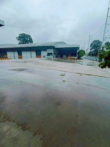 ให้เช่าโกดังบางละมุงชลบุรี  2,013   ตรม ผังส้ม โกดังสวย สะอาด ใหม่ด้านหน้า     ติดถนน  รูปที่ 1