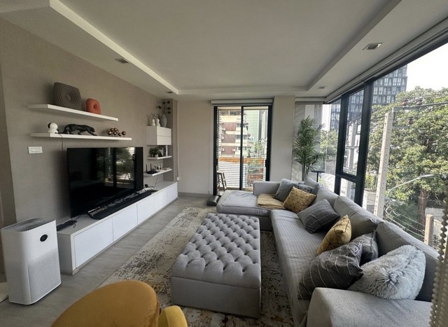 ขายคอนโด 2 ห้องนอน O2 Hip Condominium เพลินจิต 99 ตร.ม. ตกแต่งครบ พร้อมอยู่ ใกล้ BTS เพลินจิต ปลอดภัยแผ่นดินไหว รูปที่ 1