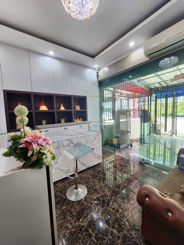 [ขาย] อาคารพาณิชย์ 4 ชั้น ติดถนนพหลโยธิน โครงการมั่งมีนคร | 22 ตร.ว. | พร้อมอยู่ | 4.5 ล้านบาท รูปที่ 1
