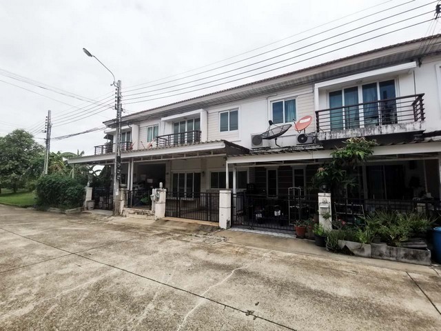 ขาย ทาวน์เฮ้าส์ เดอะวิลล่า รัตนาธิเบศร์ ปากเกร็ด นนทบุรี PTT00614 รูปที่ 1
