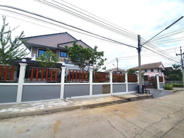 ขายบ้านเดี่ยวพฤกษ์ลดาพุทธสาคร 2 ชั้นตกแต่งพร้อมอยู่สิ่งอำนวยความสะดวกภายในบ้านมีรปภ.ดูแลความปลอดภัย 24 ช่วโมง รูปที่ 1