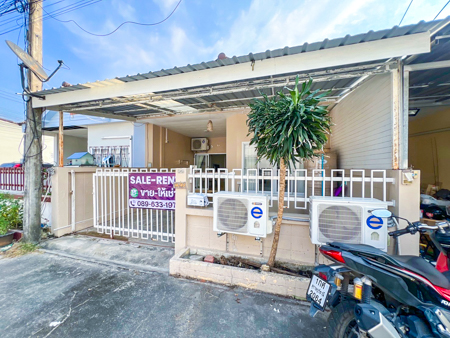 ทาวน์โฮม 2 ห้องนอน ใกล้โรงเรียนอินเตอร์ พร้อมเฟอร์ฯ ต.แม่น้ำ ซอย1 อ.เกาะสมุย สุราษฎร์ ขายพร้อมผู้เช่าปัจจุบัน เหมาะสำหรับการลงทุน  รูปที่ 1