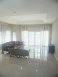 ให้เช่าบ้านเดี่ยว 2 ชั้น 220 ตร.ม. 4 ห้องนอน ถนนศรีนครินทร์ 51 ใกล้ซีคอนสแควร์ และรถไฟฟ้าสายสีเหลือง