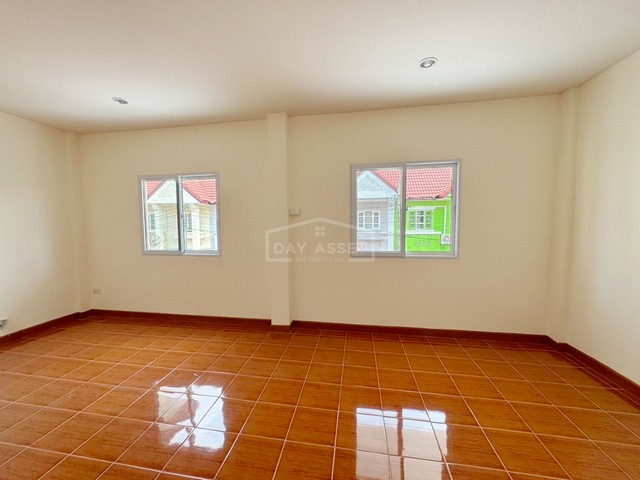 ขายทาวน์เฮาส์ 2 ชั้น บ้านลภาวัน 12 : Baan Lapawan 12 เนื้อที่ 19.5 ตร.ว. ขายเพียง 1,890,000 ล้านบาท รูปที่ 1