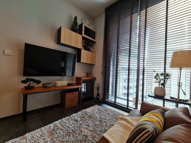 Edge Sukhumvit 23 comfortable clean quiet 6th floor BTS Asoke รูปที่ 1