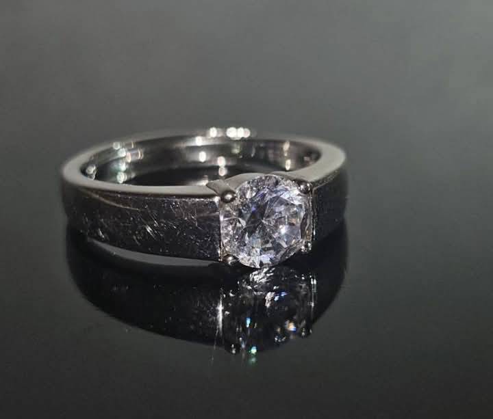 แหวนเพชรแท้ ดีไซน์ทันสมัย ราคาสบายกระเป๋า - ปุอามี่ Diamond Lap Rama2 (083-2469526) รูปที่ 1