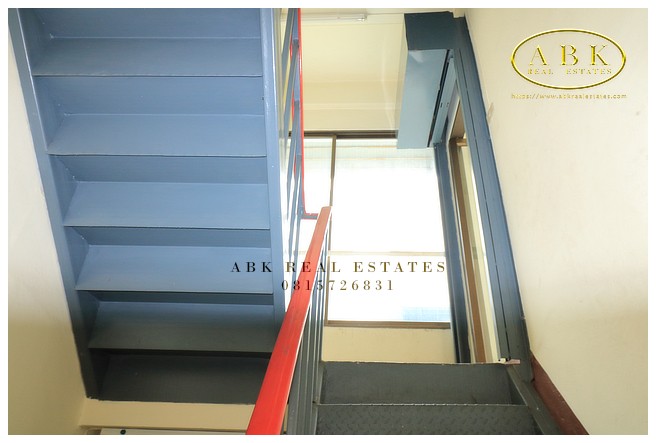 อาคารพาณิชย์ 4 ชั้น ห้องมุม ซ.ลาดพร้าว 64 แยก 2 ราคา 4.25 ล้านบาท รูปที่ 1
