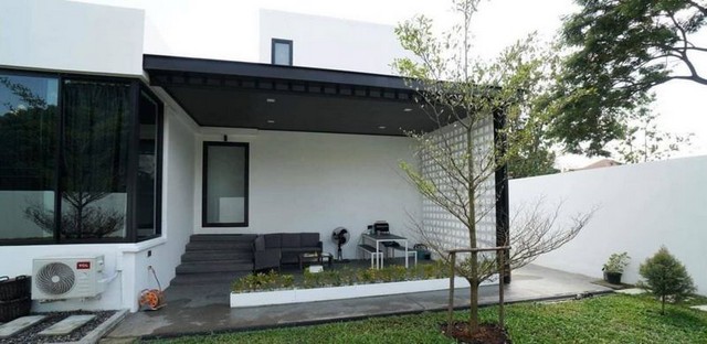 ลดราคาขายบ้านเดี่ยว 2 ชั้น สไตล์โมเดิร์น พร้อมเฟอร์ สารภี  รูปที่ 1